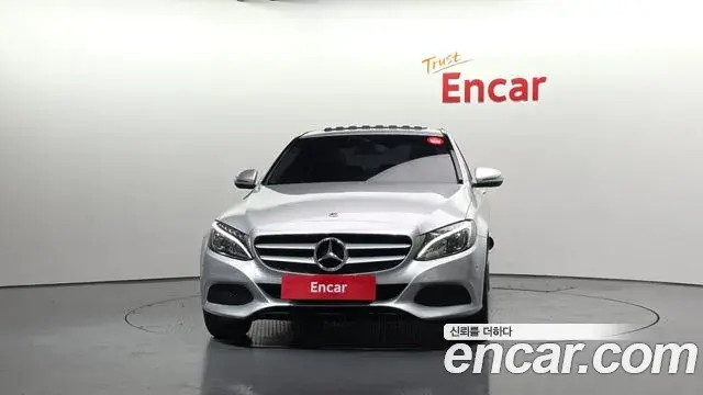 Mercedes-Benz C-Class 2018 — Фото 3/20
