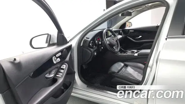 Mercedes-Benz C-Class 2018 — Фото 10/20