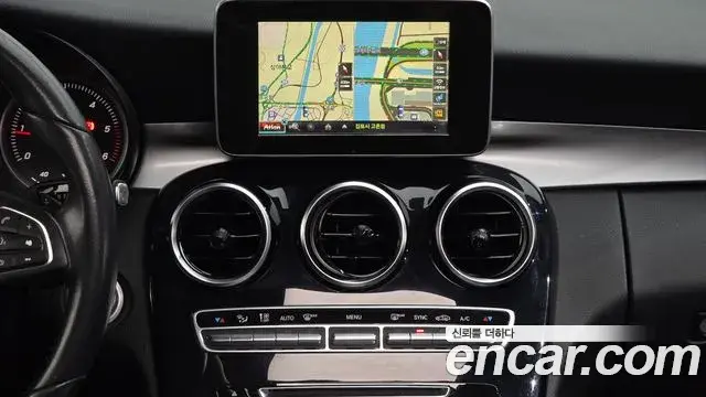 Mercedes-Benz C-Class 2018 — Фото 14/20