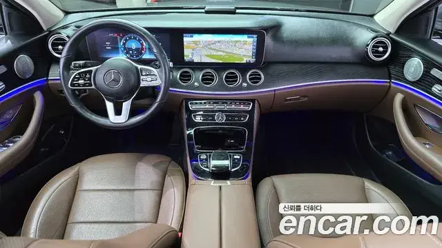 Mercedes-Benz E-Class 2019 — Фото 7/20