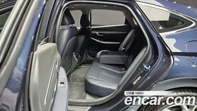 Hyundai Sonata Hybrid 2019 — ფოტო 2/20