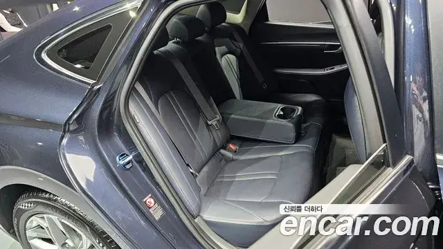 Hyundai Sonata Hybrid 2019 — ფოტო 7/20
