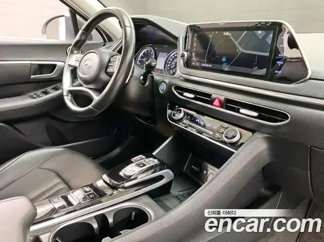 Hyundai Sonata Hybrid 2019 — ფოტო 16/20