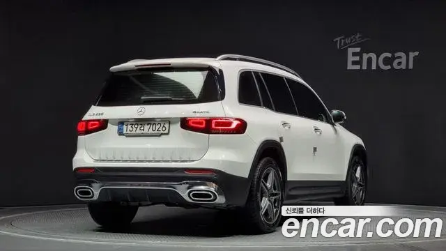 Mercedes-Benz GLB-Class 2021 — Şəkil 3/20