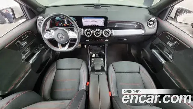 Mercedes-Benz GLB-Class 2021 — Şəkil 7/20