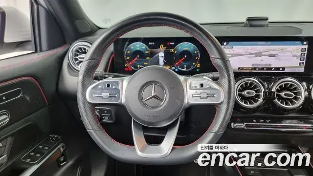 Mercedes-Benz GLB-Class 2021 — Şəkil 19/20