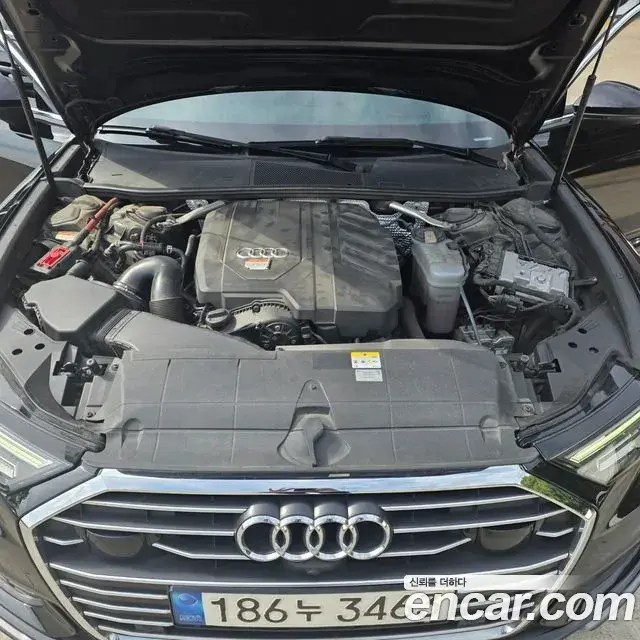 Audi A6 2022 — Şəkil 17/19