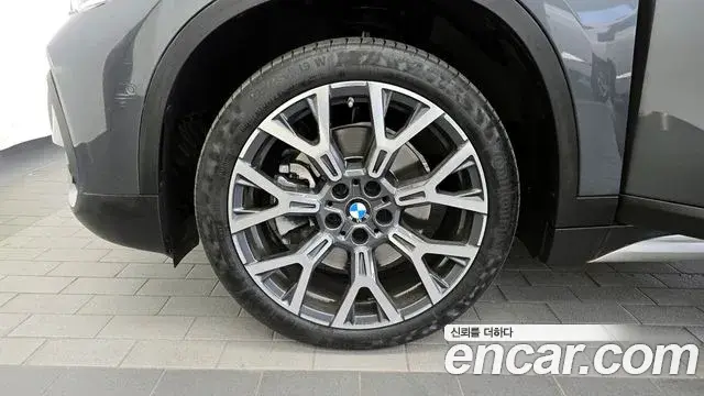 BMW X1 2022 — Фото 5/20