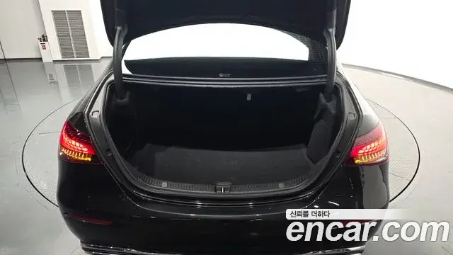 Mercedes-Benz E-Class 2021 — Şəkil 13/20