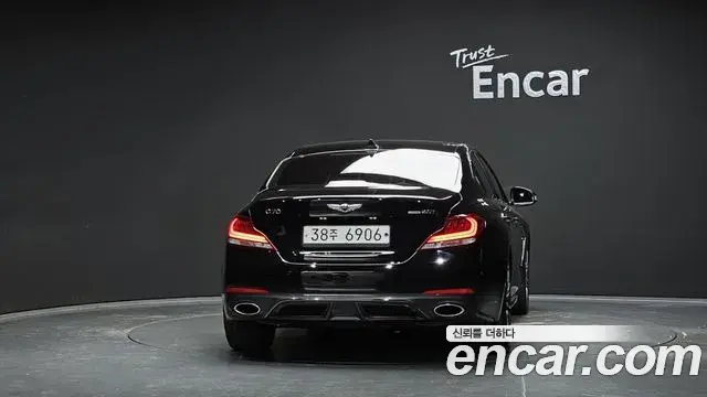 Genesis G70 2019 — ფოტო 7/20