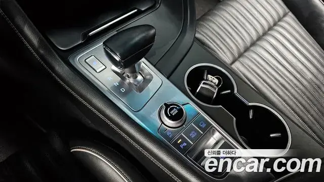 Genesis G70 2019 — ფოტო 20/20