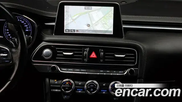 Genesis G70 2019 — ფოტო 13/20