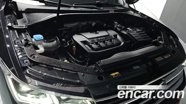 Volkswagen Tiguan Allspace 2022 — Photo 5/21