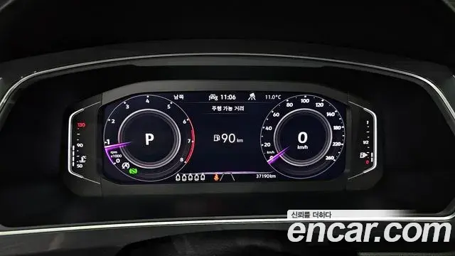 Volkswagen Tiguan Allspace 2022 — Photo 9/21