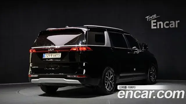 Kia Carnival 2022 — Фото 2/20