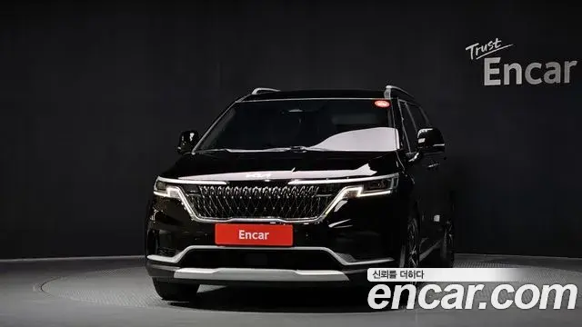 Kia Carnival 2022 — Фото 3/20
