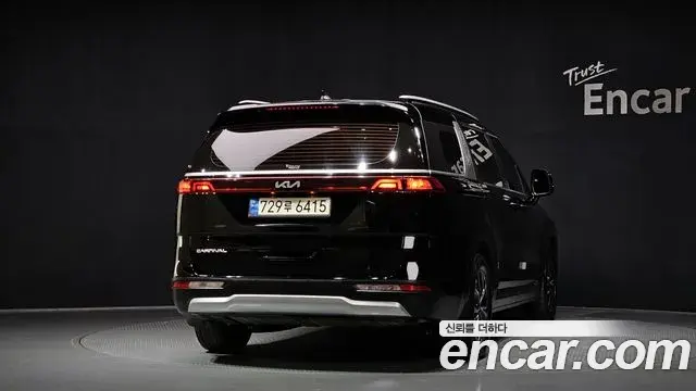 Kia Carnival 2022 — Фото 4/20