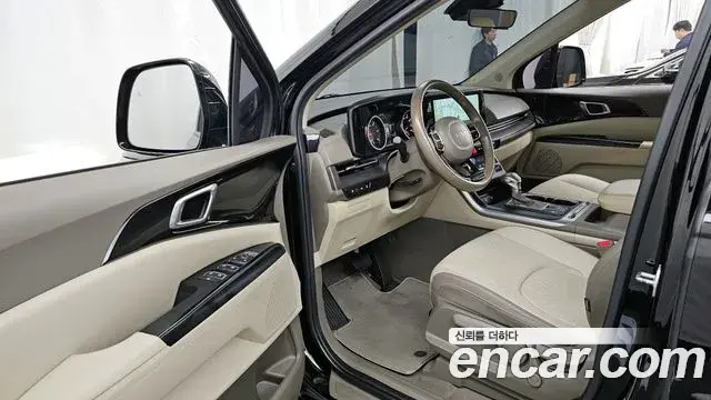 Kia Carnival 2022 — Фото 10/20