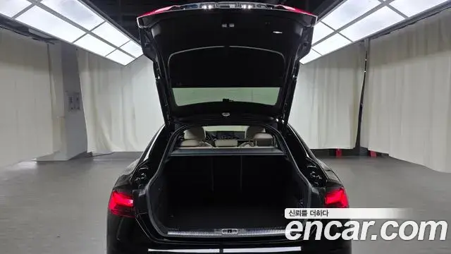 Audi A5 2023 — ფოტო 14/20