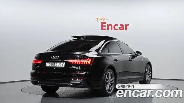 Audi A6 2021 — Фото 2/20