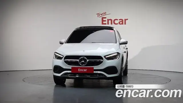Mercedes-Benz GLA-Class 2021 — Şəkil 3/20