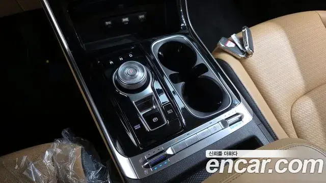 Kia Carnival 2022 — Фото 9/20