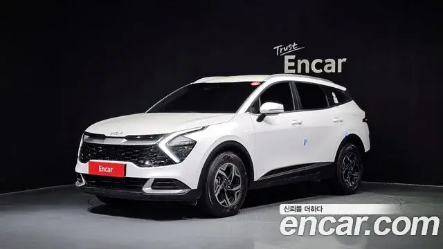 Kia Sportage 2022 — Фото 1/20