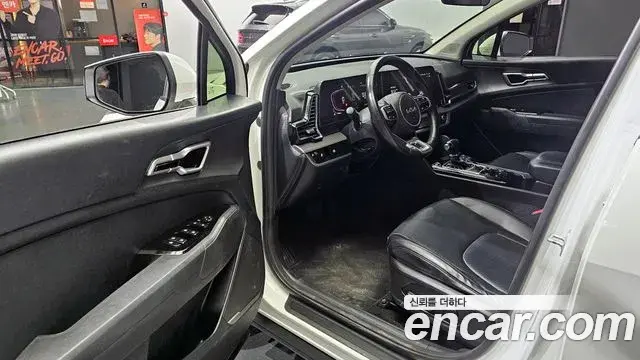 Kia Sportage 2022 — Фото 10/20