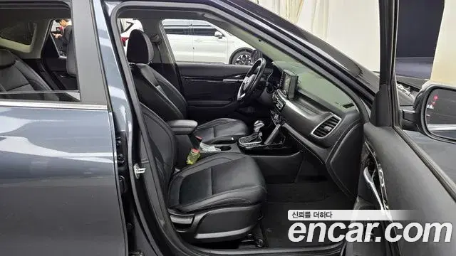 Kia Seltos 2020 — Şəkil 2/20
