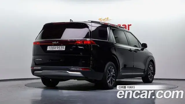 Kia Carnival 2022 — Photo 1/20
