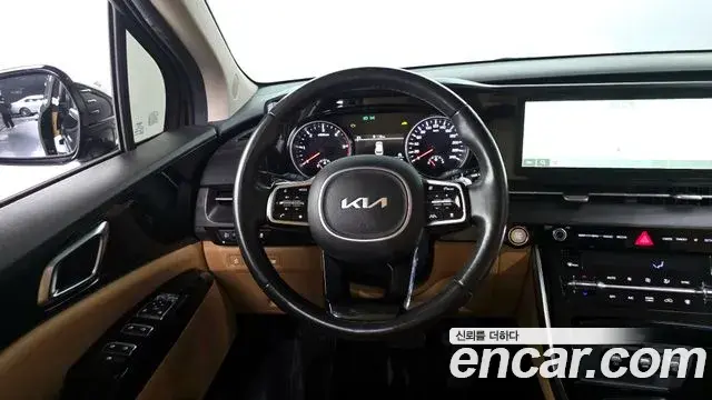 Kia Carnival 2022 — Photo 13/20