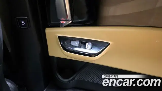 Kia Carnival 2022 — Photo 9/20