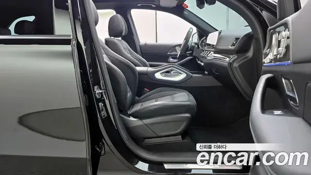 Mercedes-Benz GLE-Class 2022 — Фото 10/20