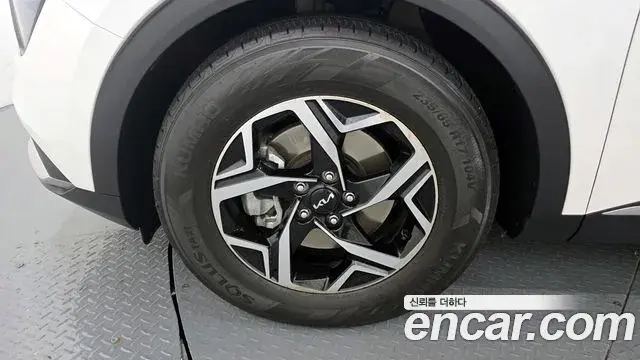 Kia Sportage 2022 — Photo 12/20