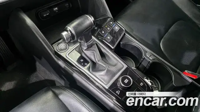 Kia Sportage 2022 — Photo 13/20