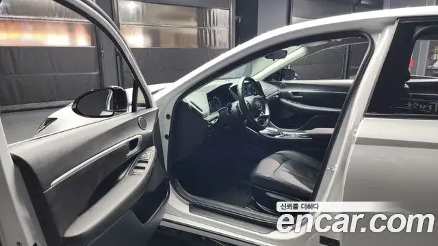 Hyundai Sonata Hybrid 2022 — Şəkil 11/20