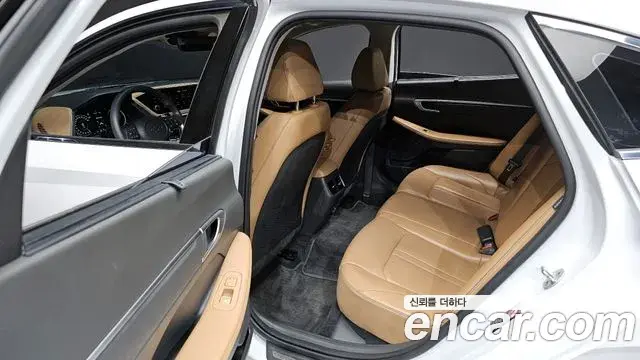 Hyundai Sonata Hybrid 2019 — ფოტო 7/20