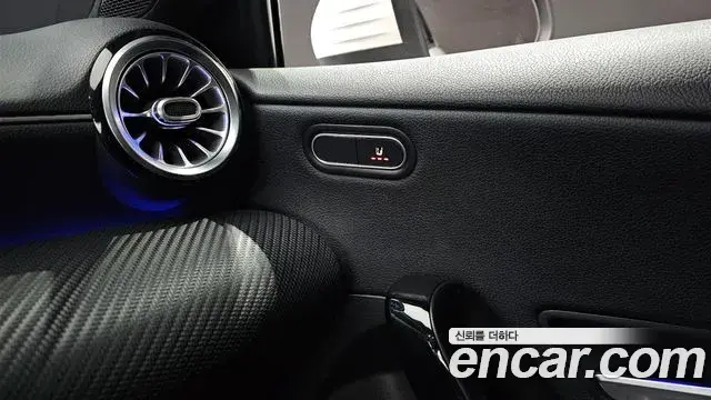 Mercedes-Benz A-Class 2020 — Фото 18/20