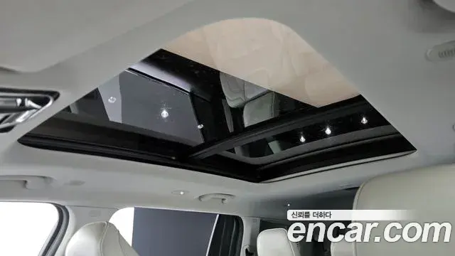 Jeep Grand Cherokee 2021 — Photo 17/20