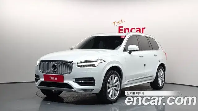 Volvo XC90 2018 — Фото 1/20