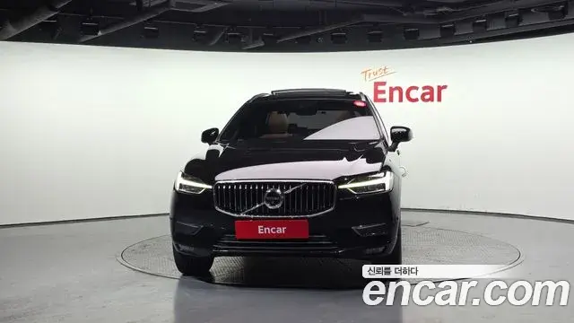 Volvo XC60 2020 — Şəkil 7/20