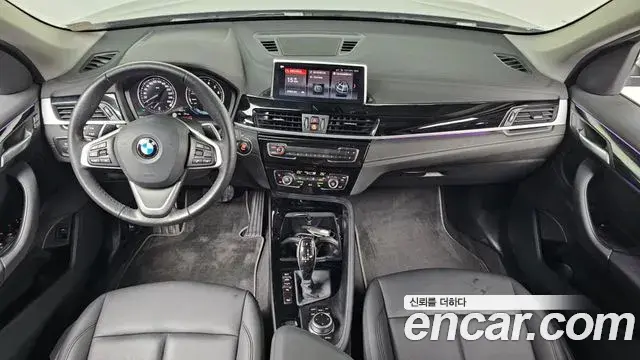 BMW X1 2022 — Фото 6/20