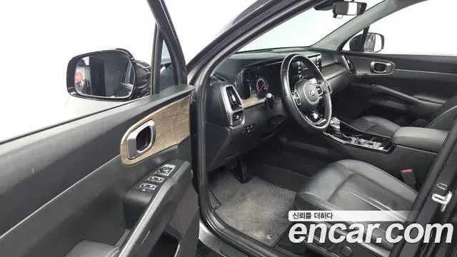 Kia Sorento 2021 — Фото 11/20