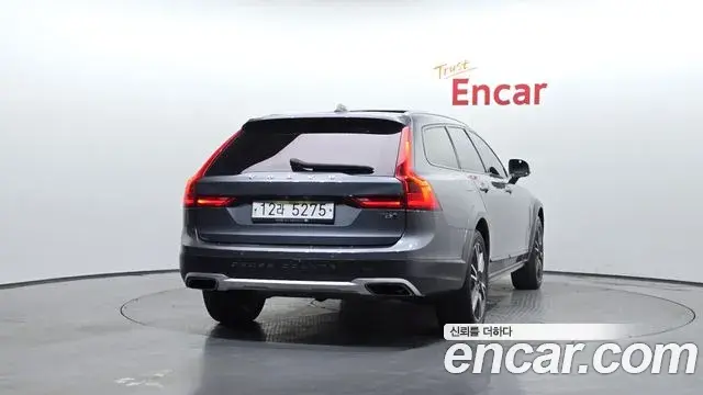 Volvo V90 Cross Country 2019 — Şəkil 5/20