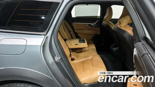 Volvo V90 Cross Country 2019 — Şəkil 19/20