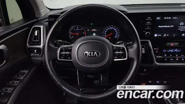 Kia Sorento 2021 — Şəkil 18/20