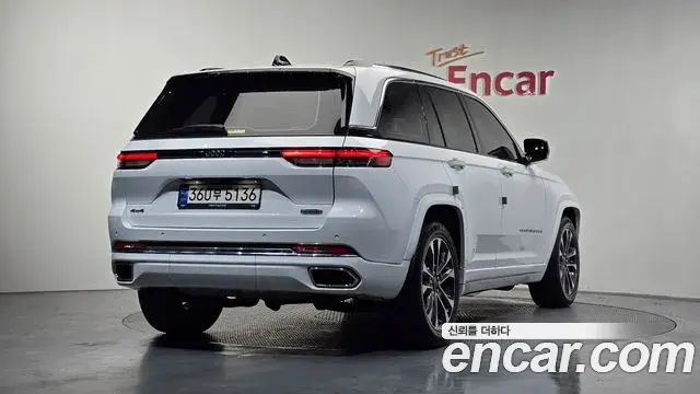 Jeep Grand Cherokee 2023 — Şəkil 1/20
