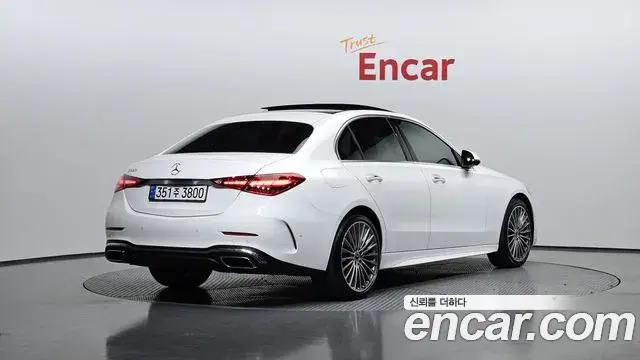 Mercedes-Benz C-Class 2022 — ფოტო 15/20