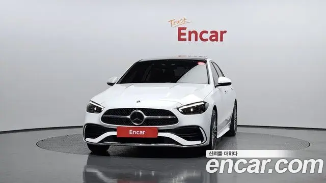 Mercedes-Benz C-Class 2022 — ფოტო 8/20