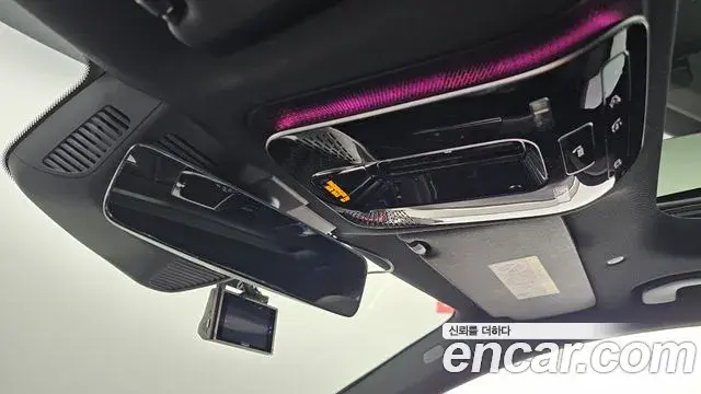Mercedes-Benz C-Class 2022 — ფოტო 19/20